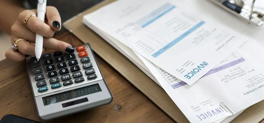 Credit card representing card issuer trigger campaign leads